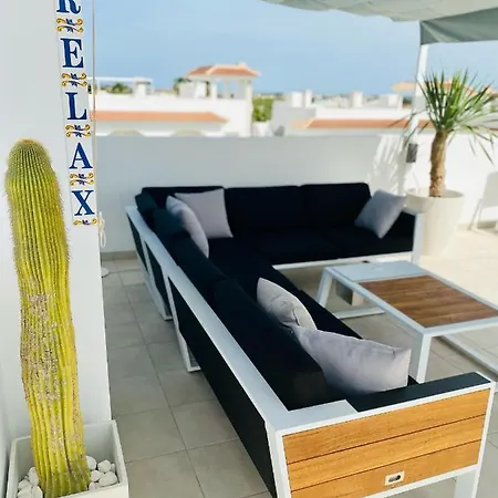 Fortuna Penthouse With Roof Terrace, Ac And Pool *