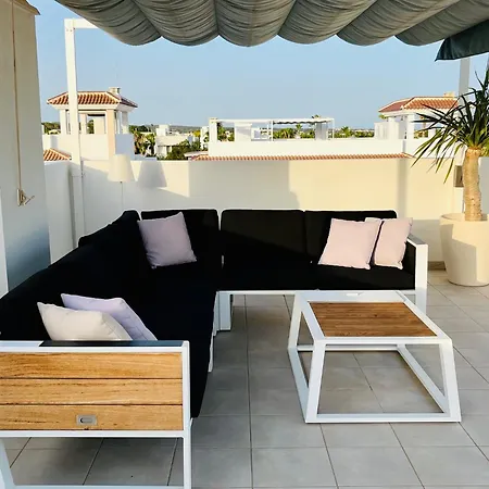 Fortuna Penthouse With Roof Terrace, Ac And Pool Apartment